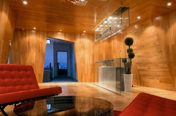 草莓视频色版下载防火掛牆板